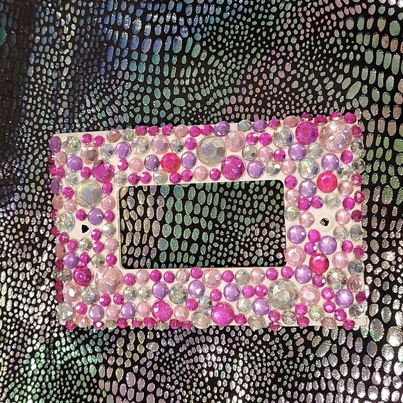 Blingy pink and silver light switch covers! - Picture 5 of 5